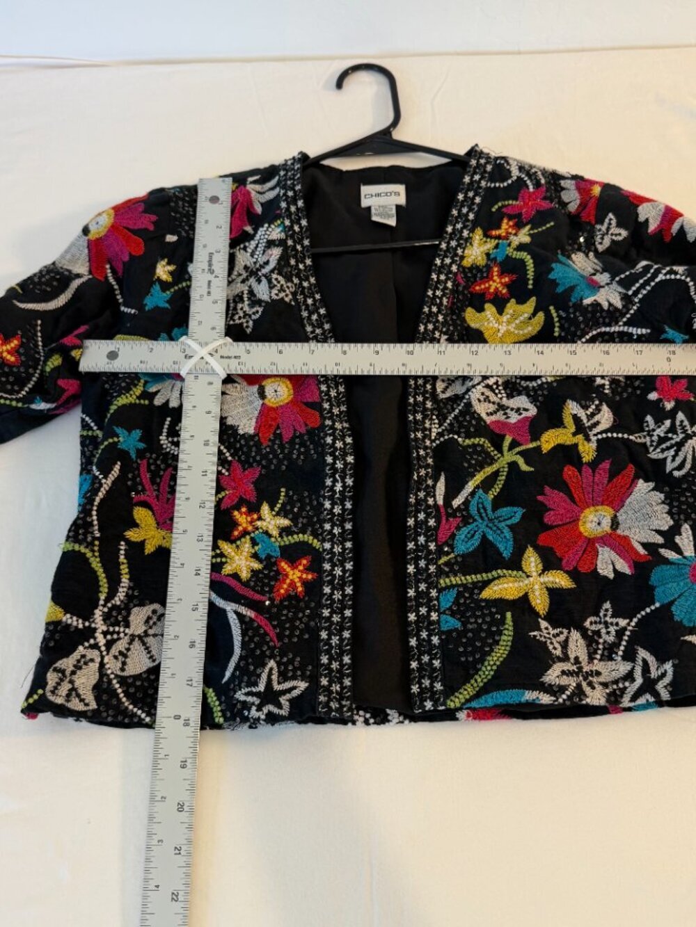 Chicos Size 0 Floral Embroidered Jacket Black Open Front Boho Art to Wear - Picture 5 of 6